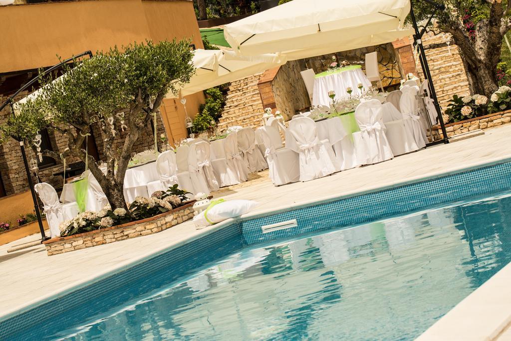 Villa Giulia Del Cavaliere Кастровиллари Экстерьер фото